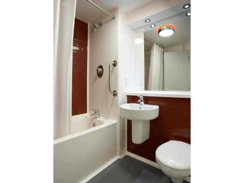 Travelodge Maidenhead Central Exteriér fotografie